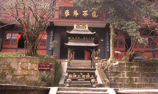 近期國內不少知名景點宣布“降價”。資料圖