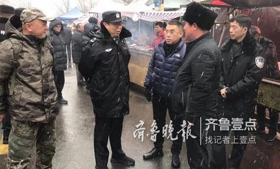 为反恐,他每天只休息四个小时