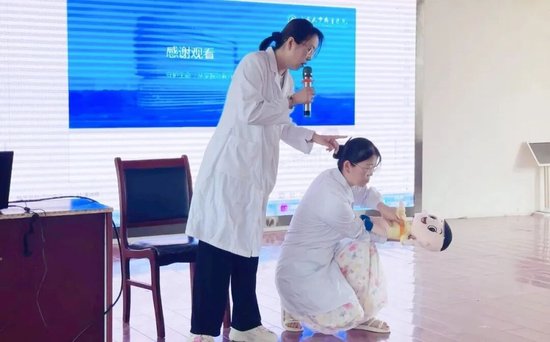 普及儿童海姆立克急救法