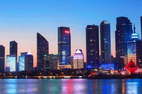“美丽青岛行动”夜景亮化(资料图)
