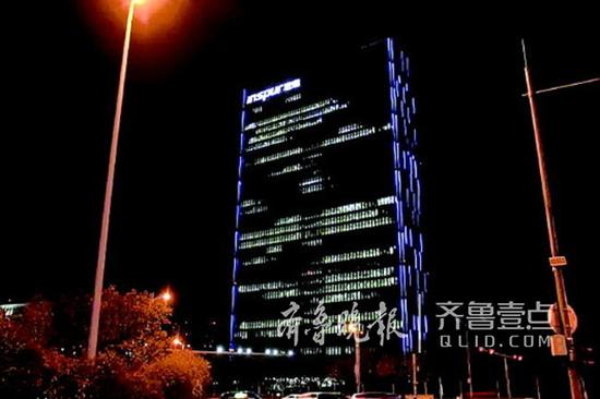 这是22:30的浪潮集团大楼。