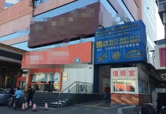 即使有客也沒有票 背靠酒店也難賺錢