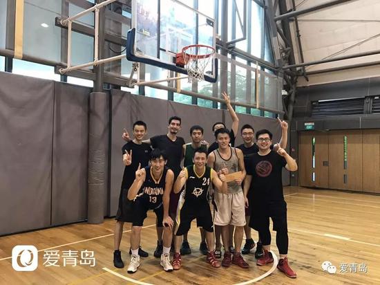 篮球也是徐萌的一大爱好
