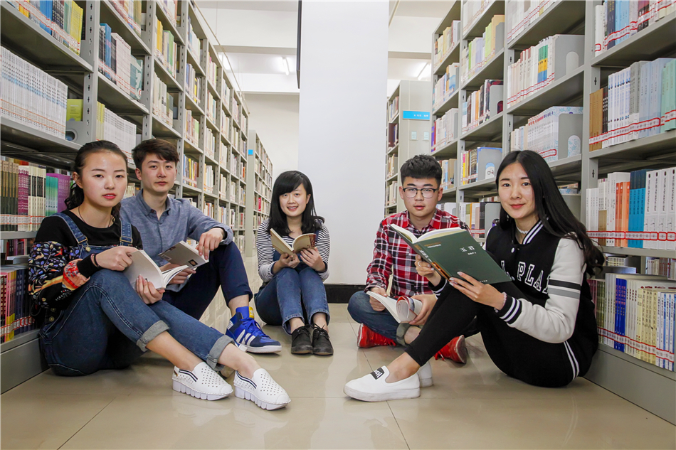 濟(jì)南大學(xué)泉城學(xué)院