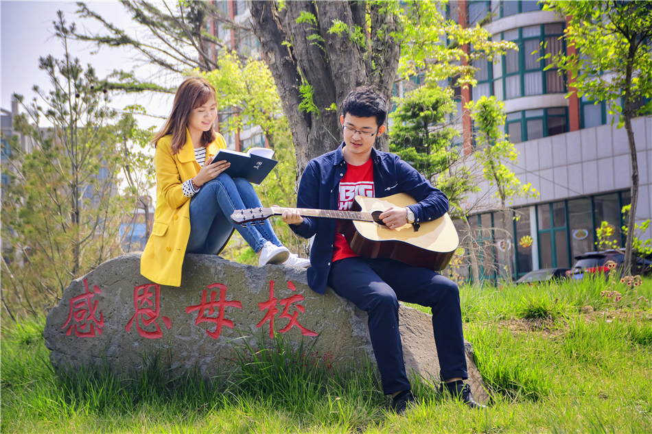 濟(jì)南大學(xué)泉城學(xué)院