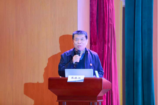 雷锋杂志社副总编张振江作专题讲座