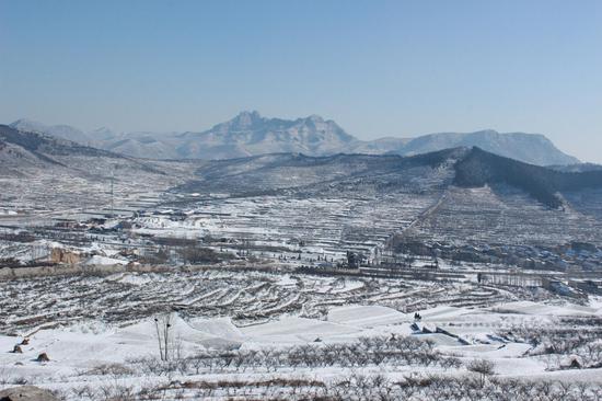 雪后锦阳关(作者:傅光中)