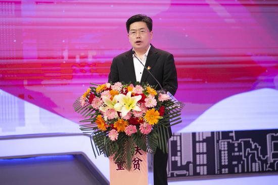 济南广播电视台党委书记、台长孙世会致辞。