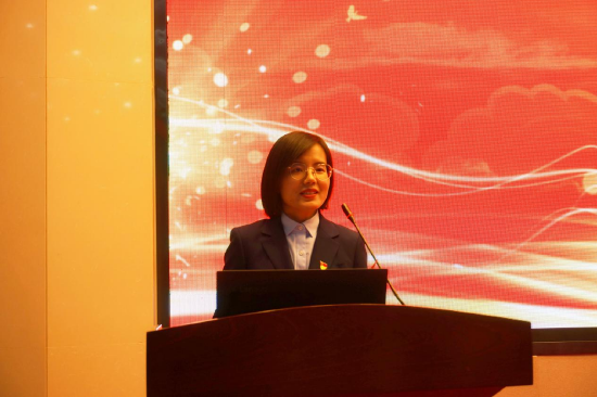 教师代表发言