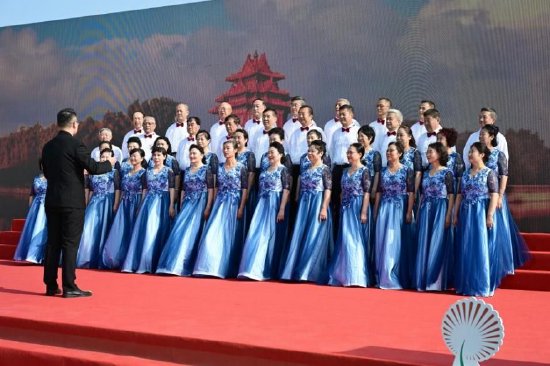 青岛市崂山区老年大学歌曲合唱