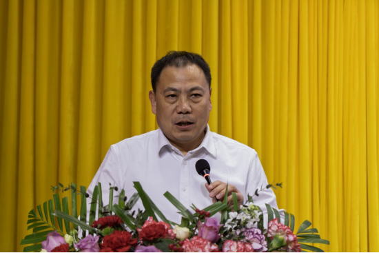 山东电子职业技术学院院长张建臣致辞