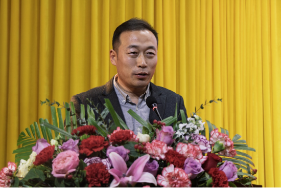 山东电子商务协会秘书长于登杰作报告