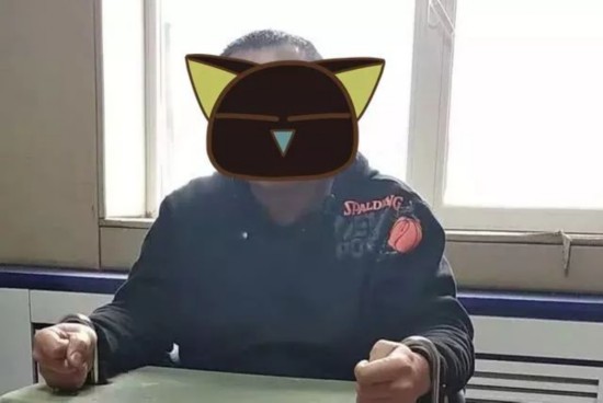 劉光,男,54歲,煙臺芝罘人