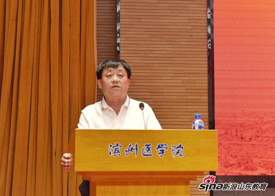 家长代表曹风海致辞