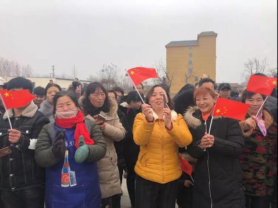 熱情高漲的群眾
