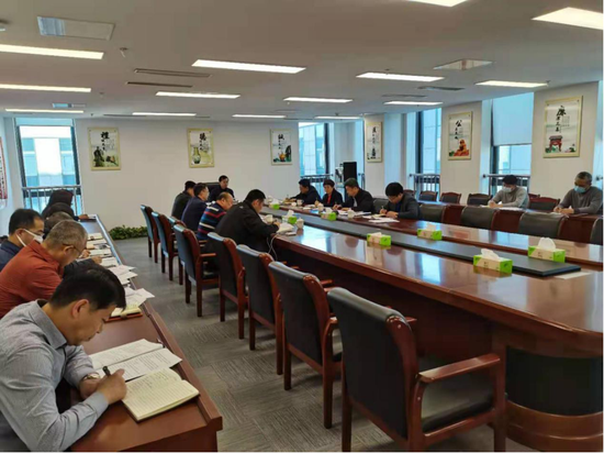 (区人社局党组研究部署疫情防控应急处置工作)