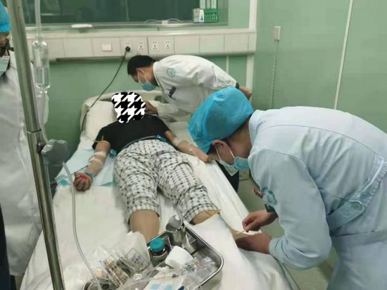 为供者行外周血造血干细胞采集