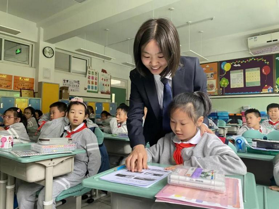 《英文阅读课程》