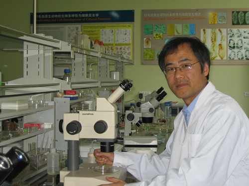 另据新锐大众客户端报道,中国海洋大学宋微波教授当选中国科学院生命科学和医学学部院士。