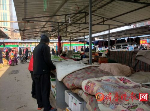泰安樂園農(nóng)貿(mào)市場內(nèi) 兩商販被砍傷