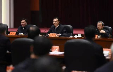 1月4日，李克強在太原主持召開鋼鐵煤炭行業化解過剩產能、實現脫困發展工作座談會。圖片來自網絡
