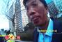 男子醉酒失态，众目睽睽之下竟伸舌头舔鼻涕
