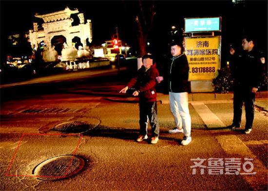 肇事司机指认现场。 交警供图
