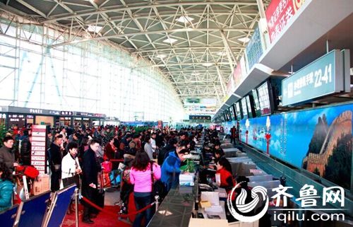 今天,濟南機場預計發(fā)送旅客3.3萬人左右。