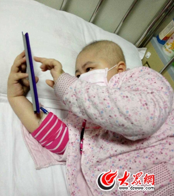 瑩瑩的父母說，孩子很堅強，昏迷前不輕易喊疼