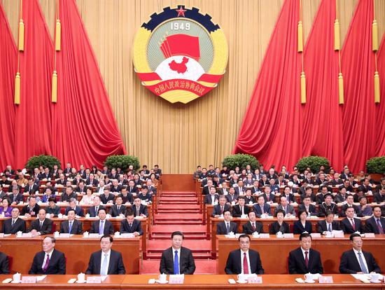 3月3日,中國人民政治協商會議第十二屆全國委員會第四次會議在北京人民大會堂開幕。這是習近平、李克強、張德江、劉云山、王岐山、張高麗在主席臺就座。 新華社記者 蘭紅光 攝