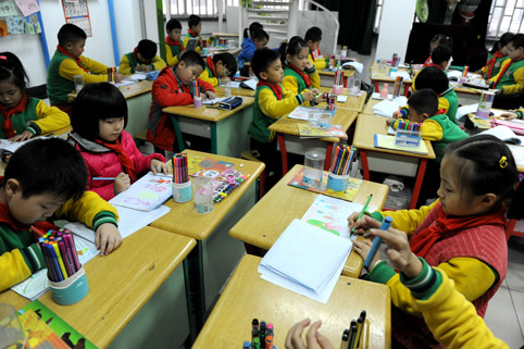 二孩放開致幼兒數量激增 全市規劃新增624所幼兒園