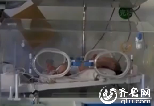 婴儿正在医院接受检查（视频截图）