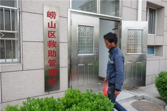 記者帶小袁來到嶗山救助站。