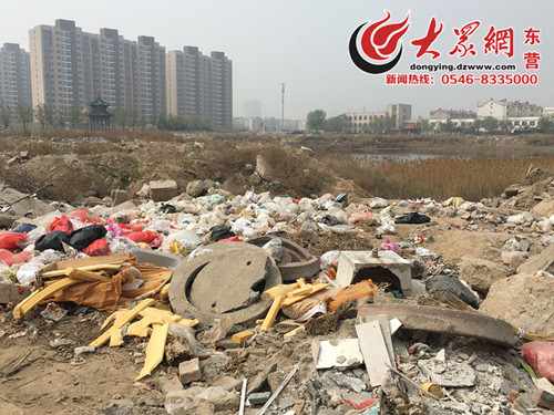 空地變身建筑垃圾傾倒點(diǎn)