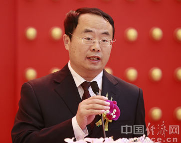 王霄汉辞去烟台副市长职务(图|简历)