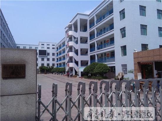 事發學校 齊魯壹點 記者 戴偉 攝