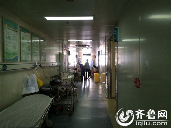 據(jù)民警介紹，目前中毒的學(xué)生暫無大礙，正在醫(yī)院觀察室留院觀察。