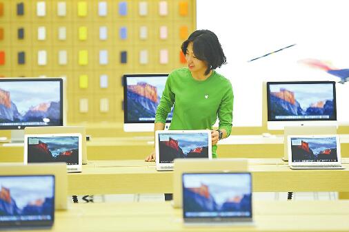 济南首家苹果零售店明天开业，“果粉”可预约体验“光影漫步”。 记者郭尧 摄