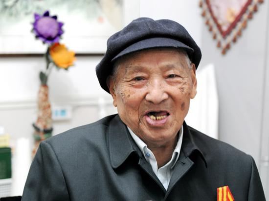 马千里所拍摄的孔子第72代孙孔子玉老人
