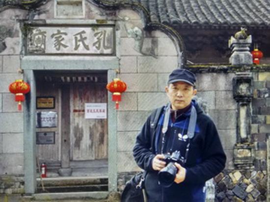 马千里在福建拍摄孔氏家庙