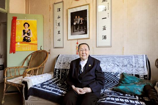 马千里所拍摄的孔子第77代嫡孙女孔德懋老人