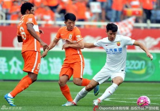 魯能主場0-0戰平上港