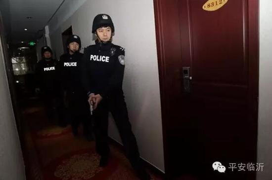 石登超執行抓捕任務