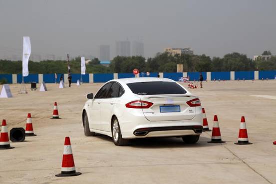 迈锐宝XL完胜中高级车老三样_济南汽车网