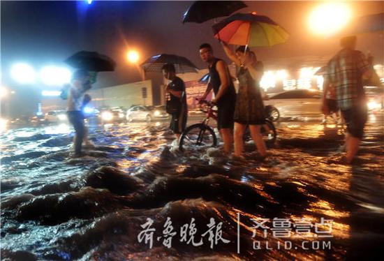齐鲁晚报·齐鲁壹点记者 张中 摄