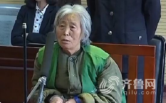 在法庭上杨某某讲述了自己多年遭受家暴的痛苦经历