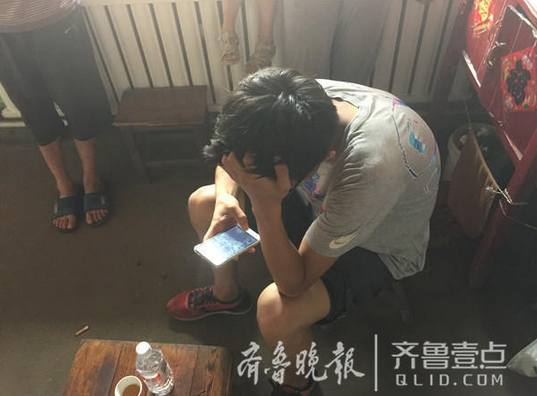 因志愿被篡改落榜后,常升對自己的未來感到迷茫。齊魯晚報·齊魯壹點記者 劉震 攝