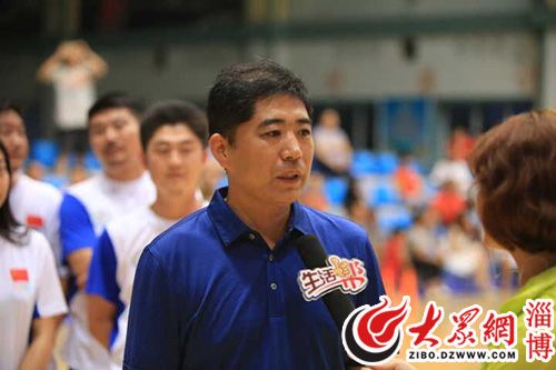 杜麗啟蒙教練、沂源競技體校校長周士兵