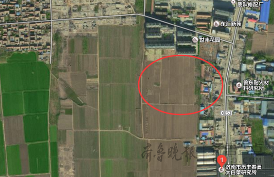 郭店镇这次拍出的2016-G082地块距离市区（济南泉城广场）近30公里。