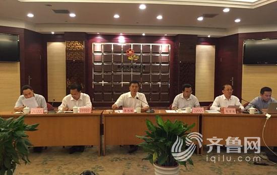 9月26日下午,山東省煤炭工業局在濟南召開新聞發布會,通報全省煤炭清潔利用方面、塌陷地綜合治理方面以及化解煤炭過剩產能方面的情況。